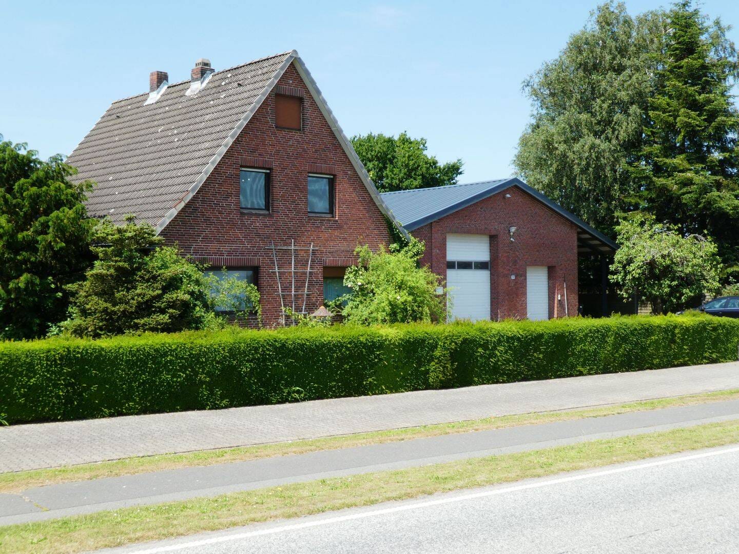 Immobilie in Blomesche Wildnis - *** Seltene Gelegenheit - Geräumiges Wohnhaus mit multifunktionaler Lagerhalle, auf großem Grundstück, in strategisch guter Lage *** - Bild 2