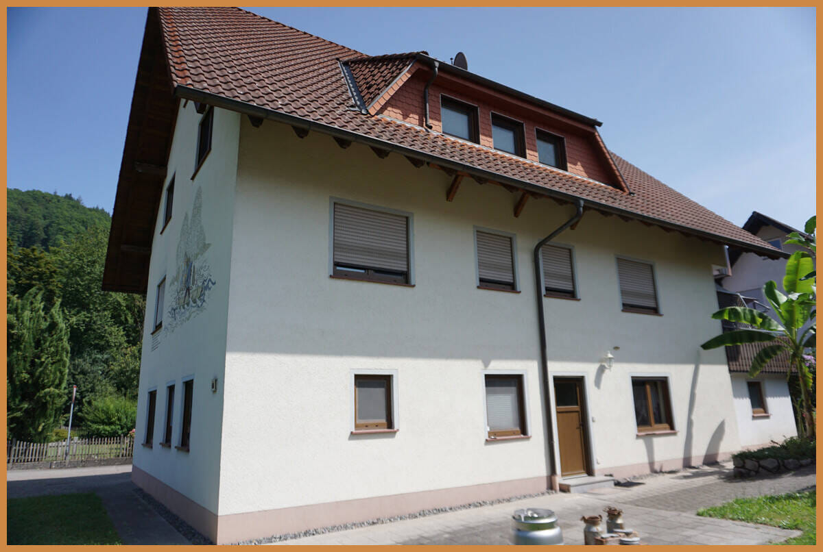 Immobilie in Steinach - Investieren & Wohnen: Großzügiges Mehrfamilienhaus in guter Wohnlage von Steinach zu verkaufen ! - Bild 3