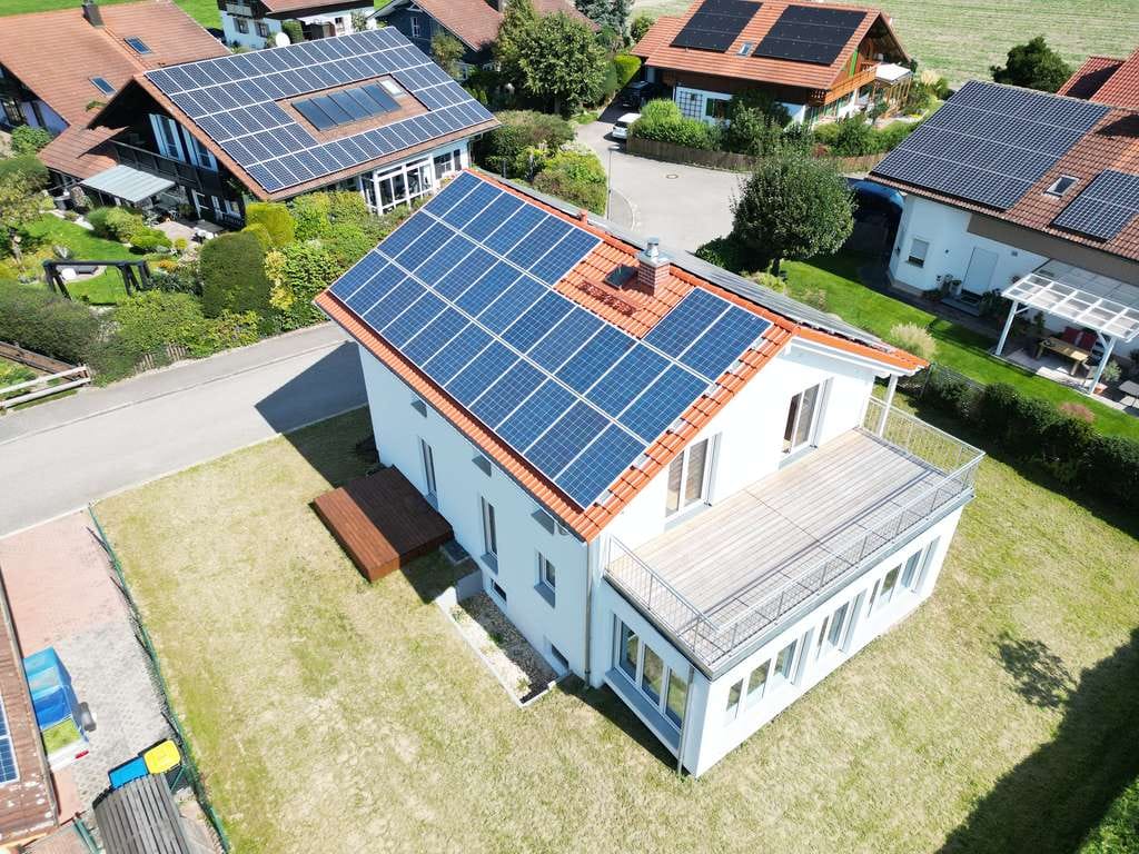 Immobilie in Postmünster - KHALIL WAKED IMMOBILIEN! Modernes ZFH sucht neue Eigentümer. - Bild 0
