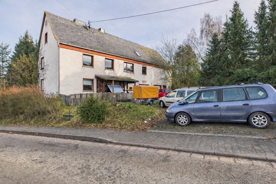 Immobilie in Dommershausen - Macken: Großzügiges Einfamilienhaus mit Potenzial für Familie, Handwerker und Investoren - Bild 0