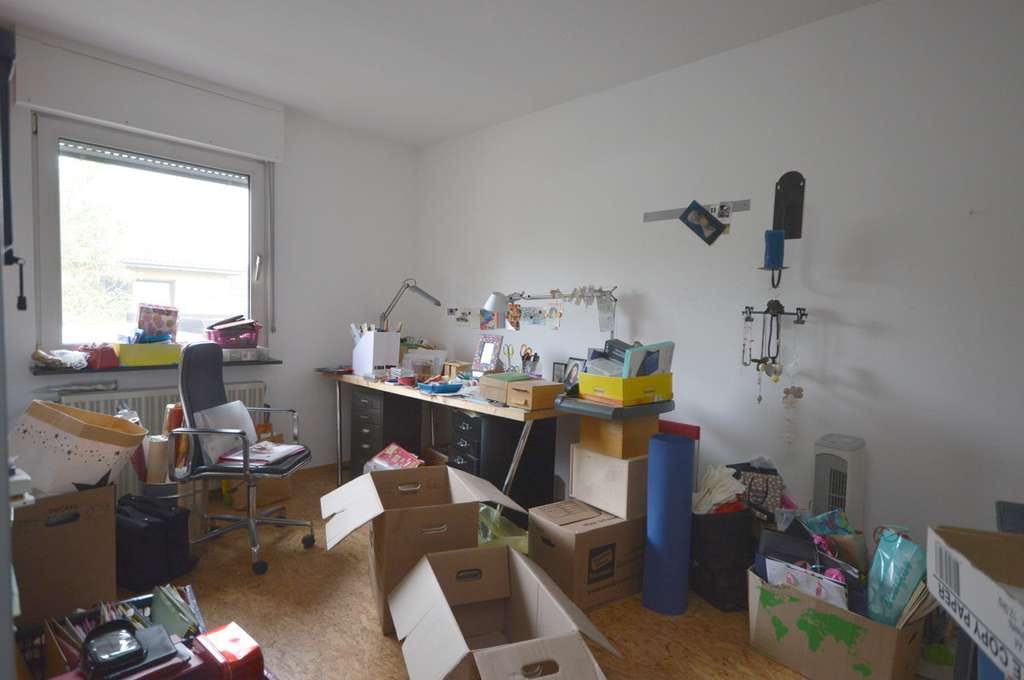 Immobilie in Meine - Freistehendes Einfamilienhaus mit Garage auf ruhigem eingezäuneten 804m² großem Grundstück in Meine - Bild 4