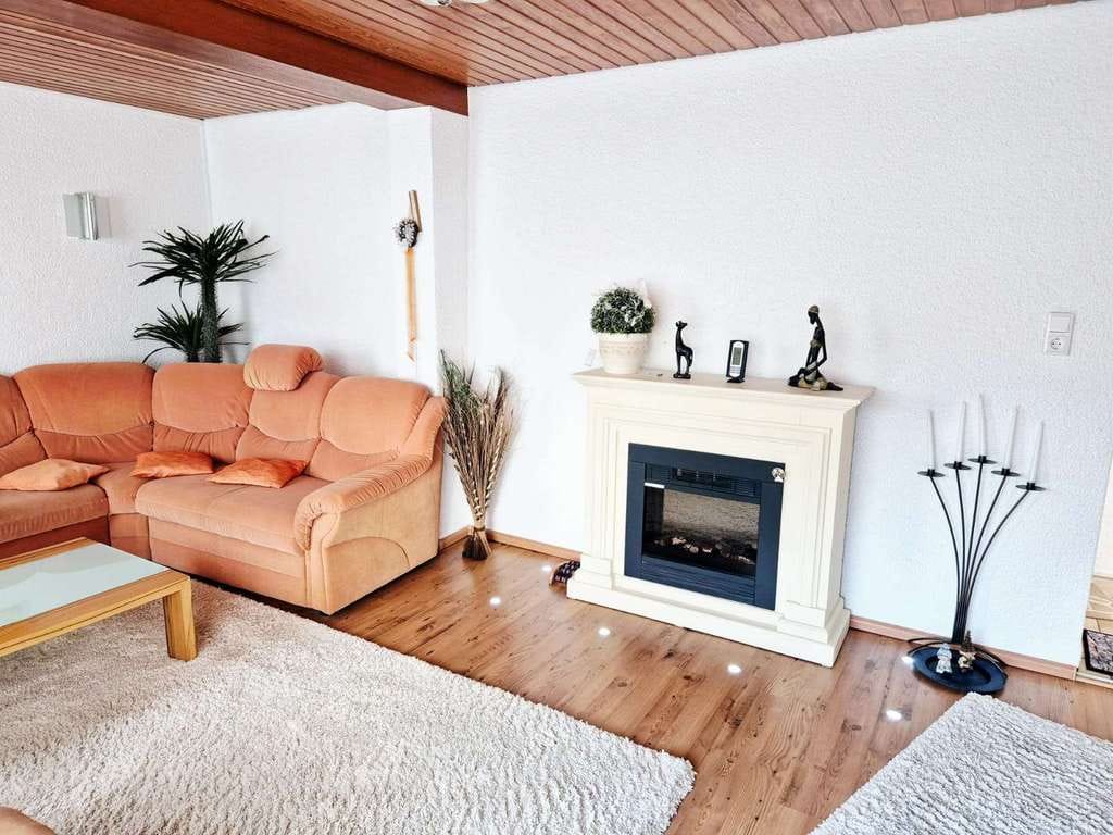 Immobilie in Pfungstadt - Ein Zuhause mit Potenzial: 1- bis 2-Familienhaus in Pfungstadt - Bild 0
