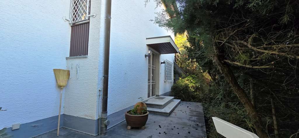 Immobilie in Ballrechten-Dottingen - Einfamilienhaus (Elw mögl.) in begehrter Lage mit traumhaftem uneinsehbarem Grundstück - Bild 3