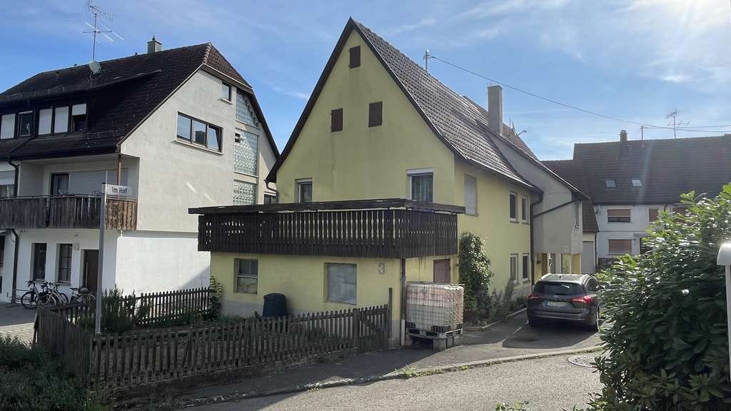 Immobilie in Rottenburg am Neckar - Zentrales Doppelhaus in Hailfingen - Bild 1