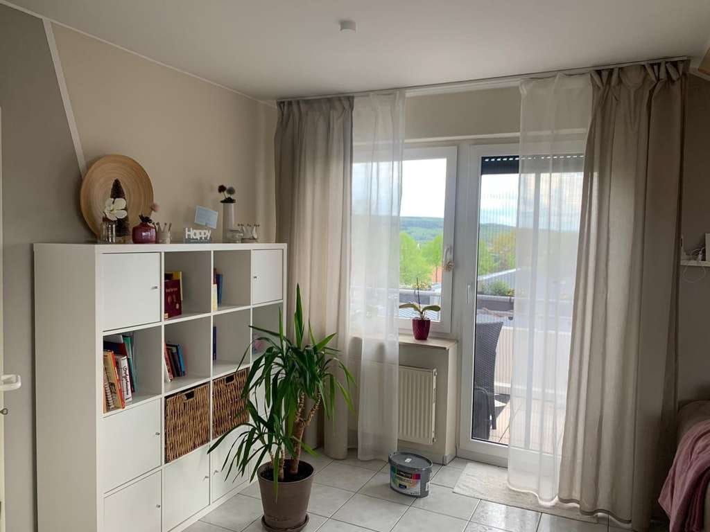 Immobilie in Roxheim - moderne 2,5-Zimmer-Dachgeschoss-Wohnung mit herrlicher Fernsicht - Bild 2