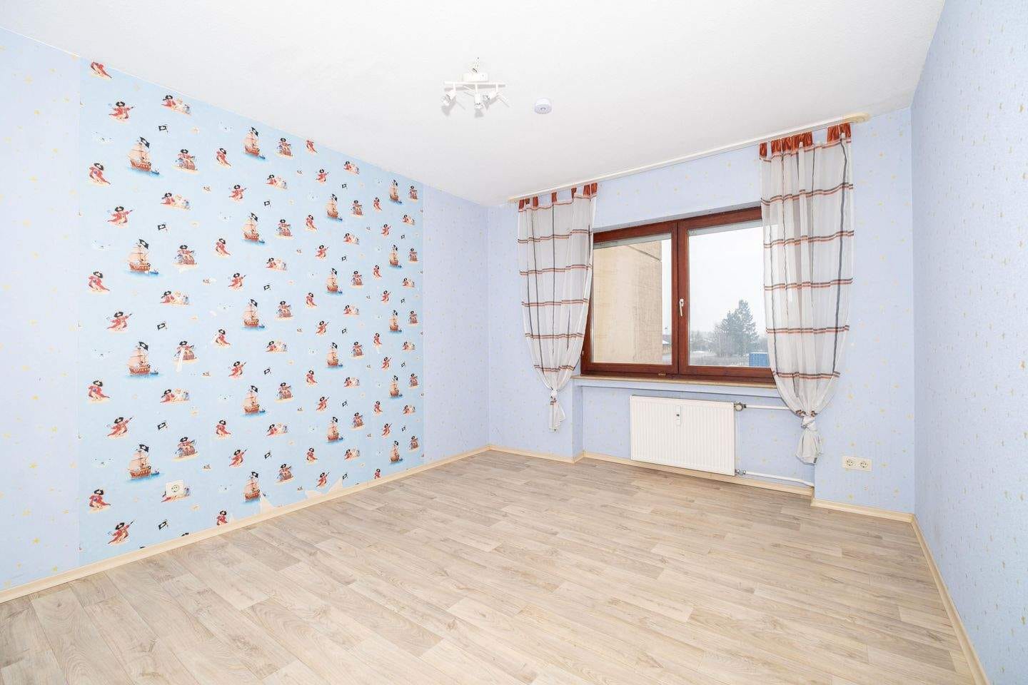 Immobilie in Bad Königshofen im Grabfeld - 3 Zimmer mit Wohlfühlcharakter und Blick ins Grüne - Bild 3