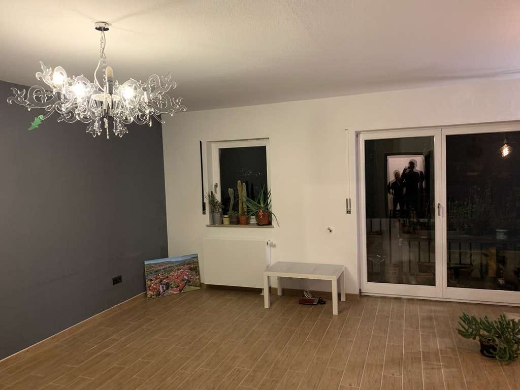 Immobilie in Veitshöchheim - 2-Zi.-Mietwohnung (renoviert) in Veitshöchheim/Birkental mit traumhafter Aussicht/Umgebung - Bild 3