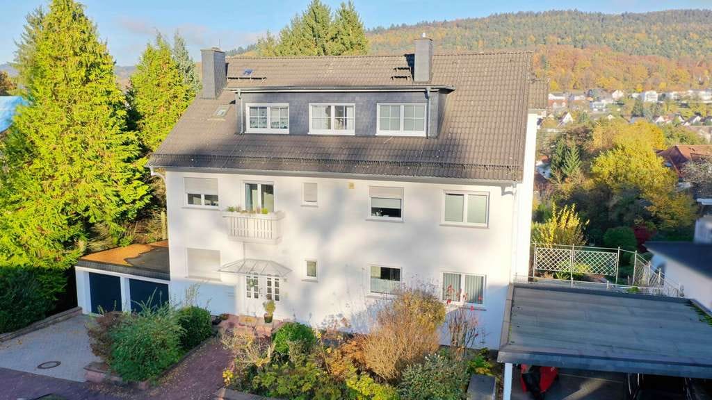 Immobilie in Bad Orb - Großzügiges 2-Familienhaus in ruhiger Lage von Bad Orb - Bild 0