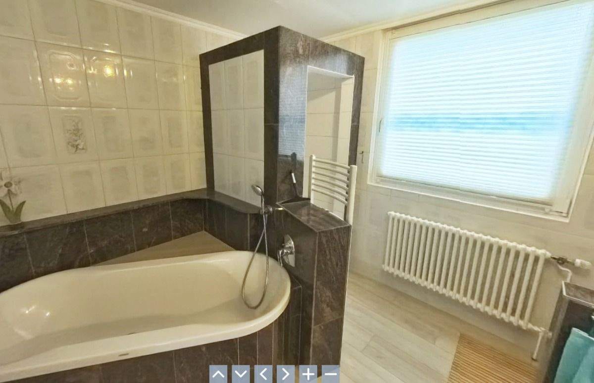 Immobilie in Brüel - Charmantes Wohnhaus mit Gewerbeanteil und idyllischem Garten - Bild 2