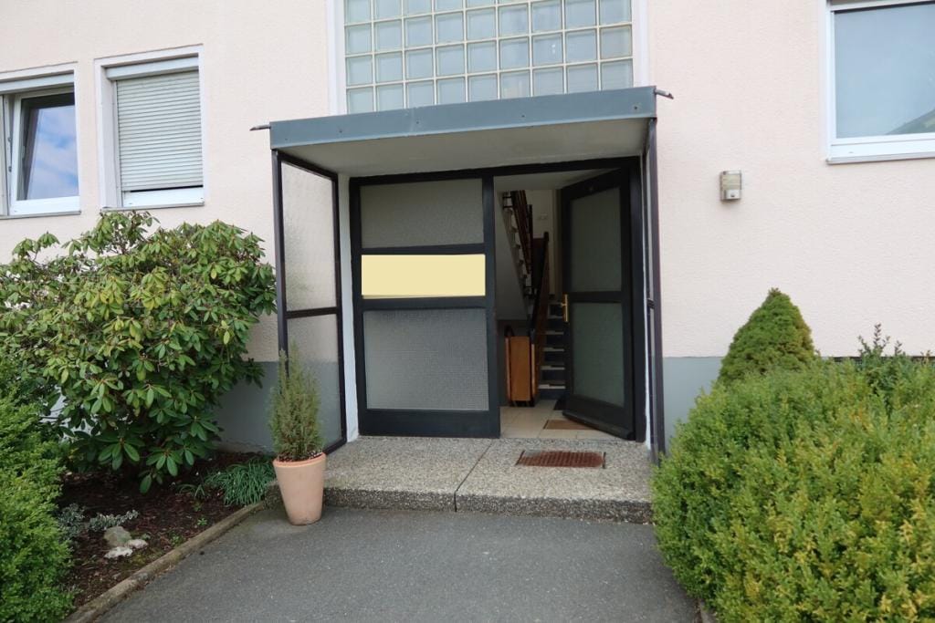 Immobilie in Gefrees - 2-Zimmer-Eigentumswohnung mit Balkon - vermietet - - Bild 3