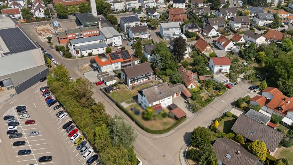 Immobilie in Neuburg an der Donau - Doppelhaushälfte aus erster Hand mit viel Potenzial in ruhiger, stadtnaher Lage - Bild 3