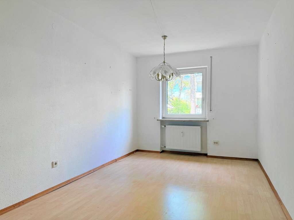 Immobilie in Grünwald - Familienfreundliche 4-Zimmer-Wohnung mit sonniger Westloggia in Grünwald - Bild 3