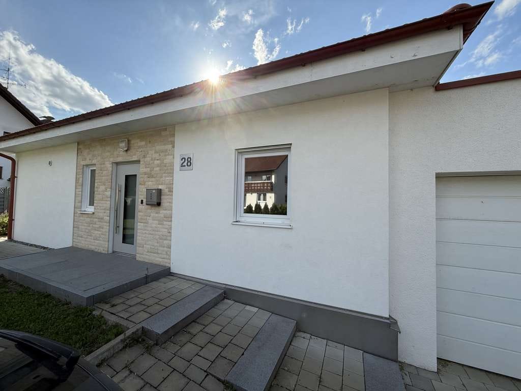 Immobilie in Ingoldingen - Neuwertiger Bungalow ideal für Singles, Paare oder Alleinerziehende - Bild 3