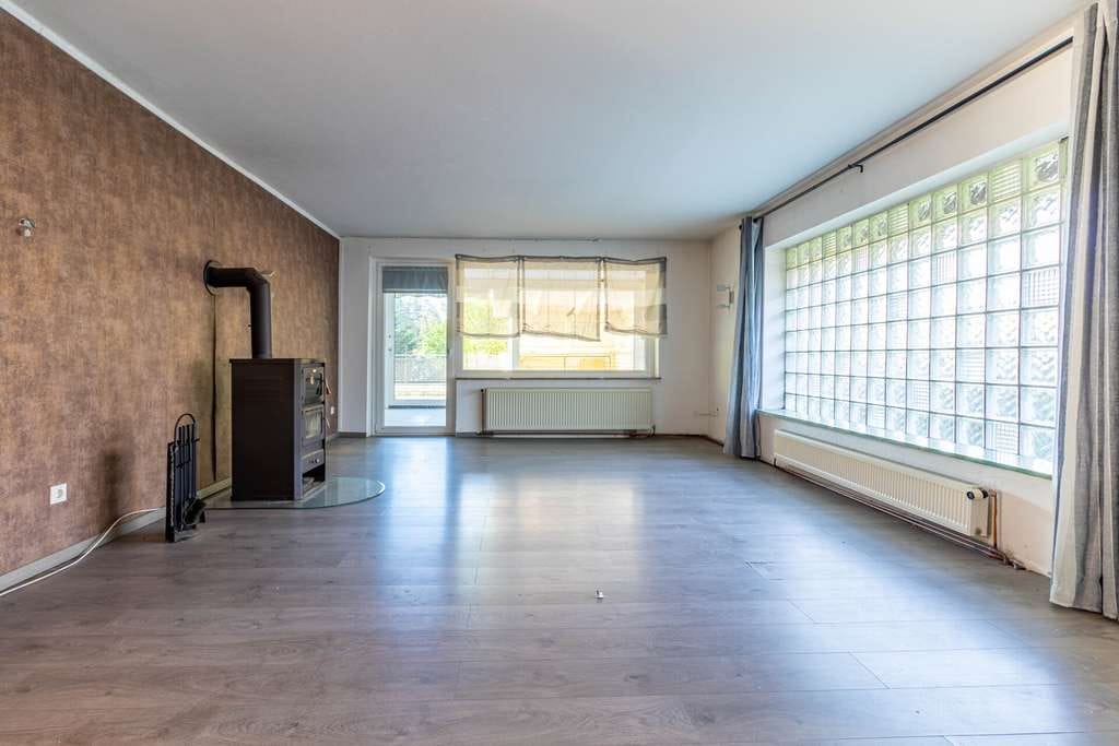 Immobilie in Sassenburg - Gifhorn Haus Kaufen. Haus Kaufen Sassenburg. Haus In Gifhorn Kaufen. Haus Kaufen In Sassenburg. TOP! - Bild 2