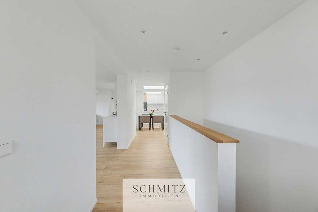 Immobilie in Ehningen - +++ Stilvoll modernisierter Bungalow in ruhiger Lage von Ehningen mit Gartenhof +++ - Bild 1