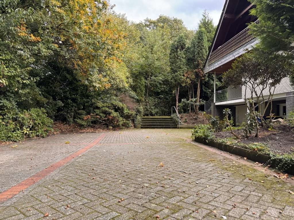 Immobilie in Bösel - Zweifamilienhaus mit parkähnlichem Grundstück in traumhafter Lage in Bösel - Bild 1