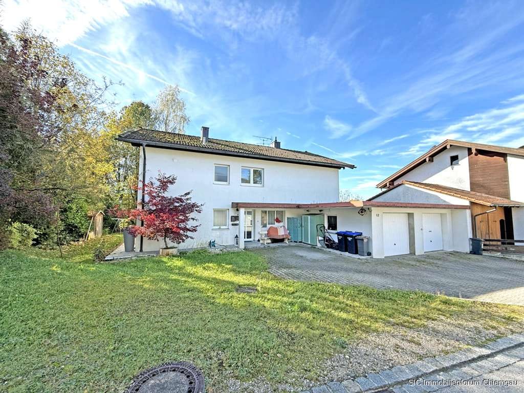 Immobilie in Traunstein - 2 Familien - oder Generationenhaus mit großzügigem Garten in Kammer bei Traunstein - Bild 0