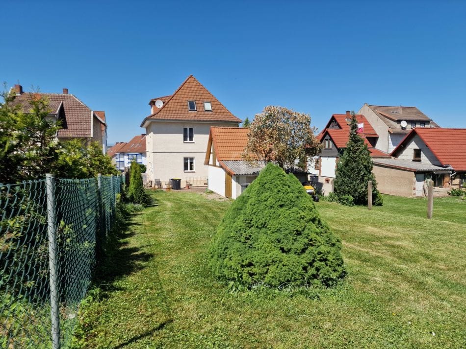Immobilie in Bleicherode - Großzügiges zentrales Stadthaus - für bis zu zwei Familien ideal gelegen, mit großem Grundstück - Bild 3