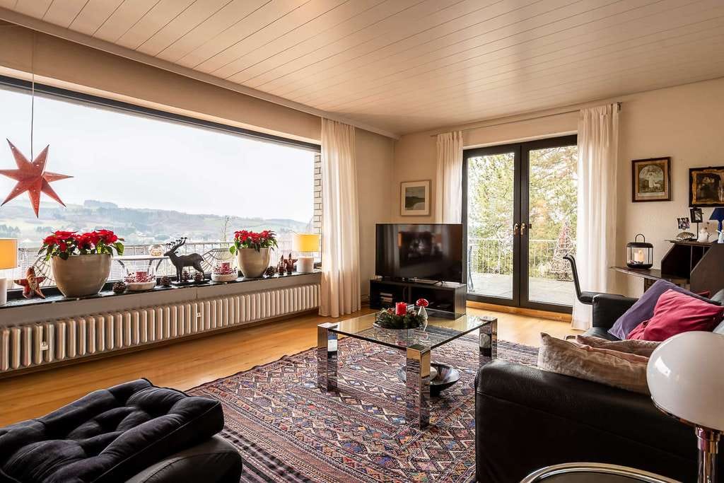 Immobilie in Dingdorf - NEUER PREIS! Freistehendes Einfamilienhaus + Nachbargrundstück in Schönecken - ruhige Lage - Bild 2