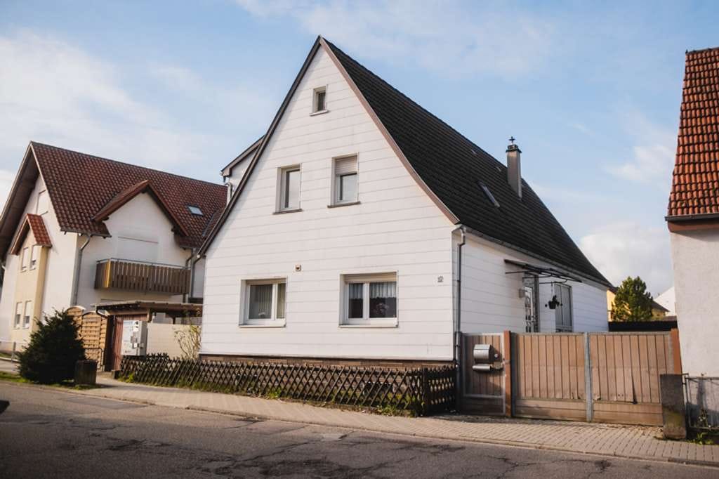 Immobilie in Mühlhausen - Viel Platz, starke Lage: Ihr Familienhaus mit großem Grundstück in Mühlhausen - Bild 0