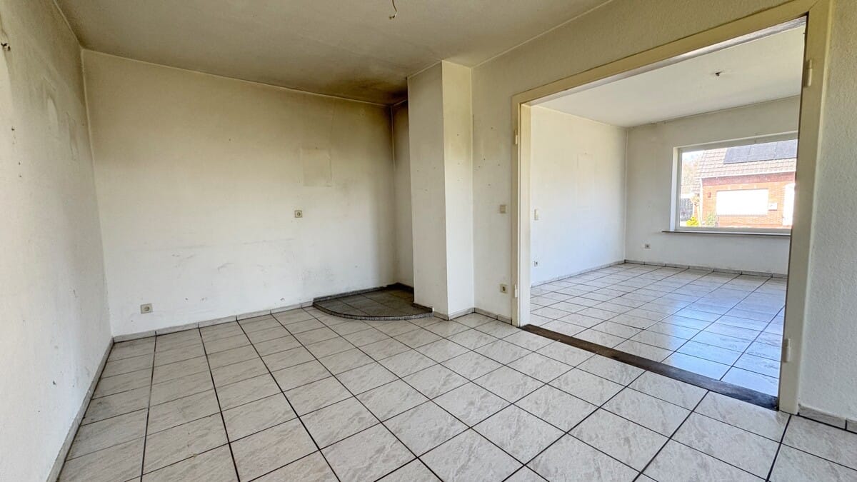 Immobilie in Neuenhaus - Einfamilienhaus mit Einliegerwohnung in Neuenhaus; + Baugrundstück-Potenzial - Bild 4