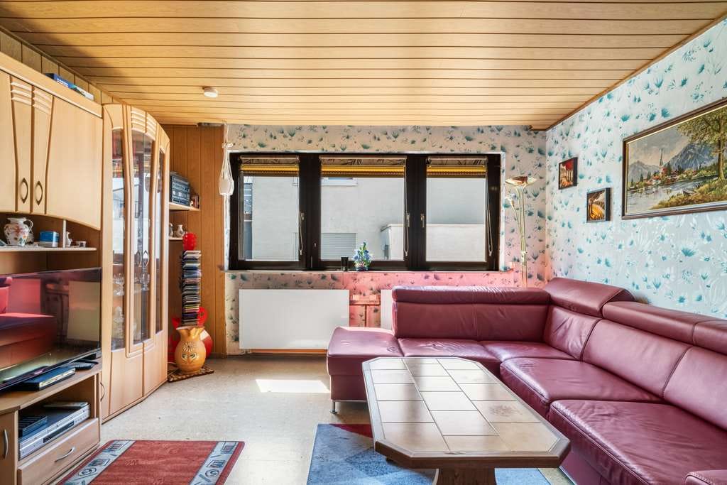 Immobilie in Monsheim - Wohnen wie im Bungalow – freistehend, funktional und bereit für Neues - Bild 1