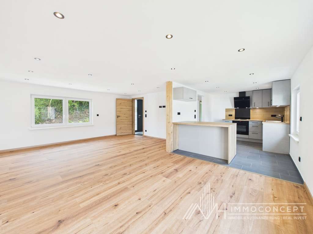 Immobilie in Maring-Noviand - Stilvoll sanierter Bungalow | modernste Technik | Wohnen am Waldrand | 54484 Maring-Noviand - Bild 3