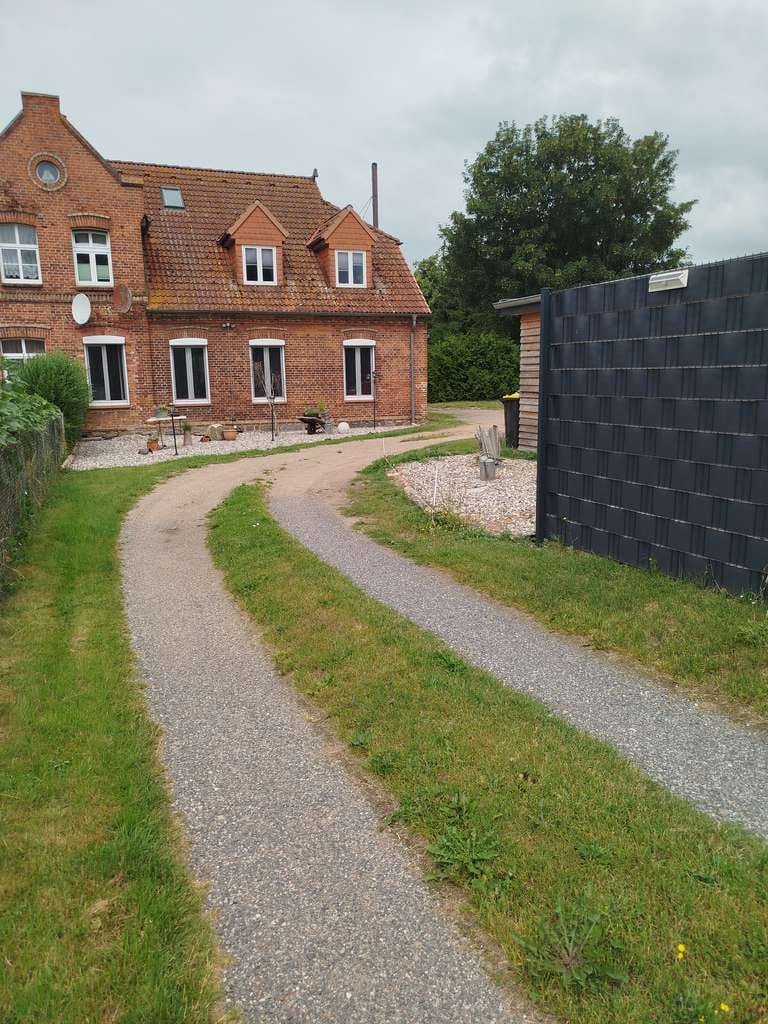 Immobilie in Jesendorf - Sie werden begeistert sein - tolle Wohnung mit großem Grundstück - Bild 0
