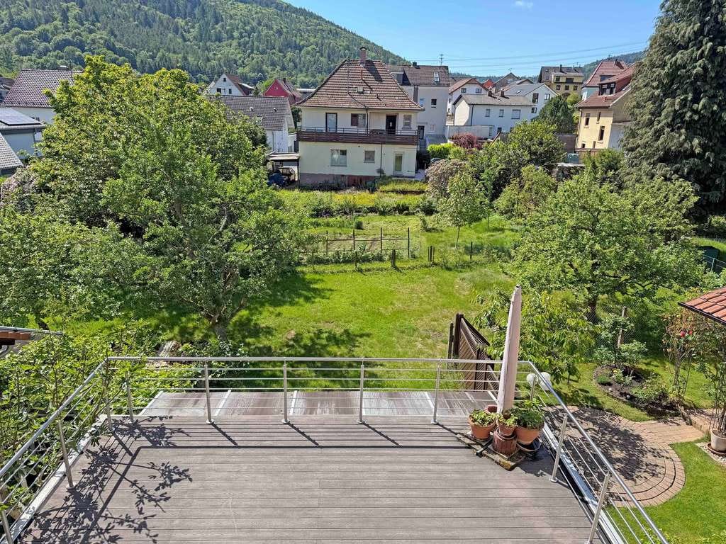 Immobilie in Schönau - Vielseitig nutzbares 1-2-FH mit Einliegerwohnung/Gewerbeeinheit in zentraler Lage von Schönau - Bild 3