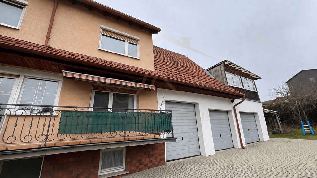 Immobilie in Burladingen - Zweifamilienhaus inkl. Ausbaureserve und großem Garagenbereich - Bild 1