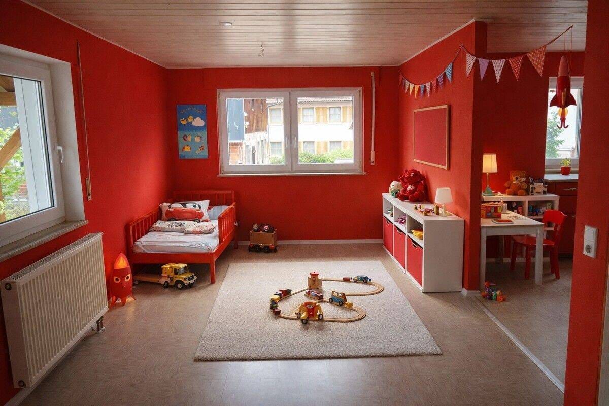 Immobilie in Frankenhardt - Mehrfamilienhaus 3 WE mit  Ackerland, Scheune umbaubar zu Wohnraum 4 Wohnungen , 4 Garagen 2 Hallen - Bild 2