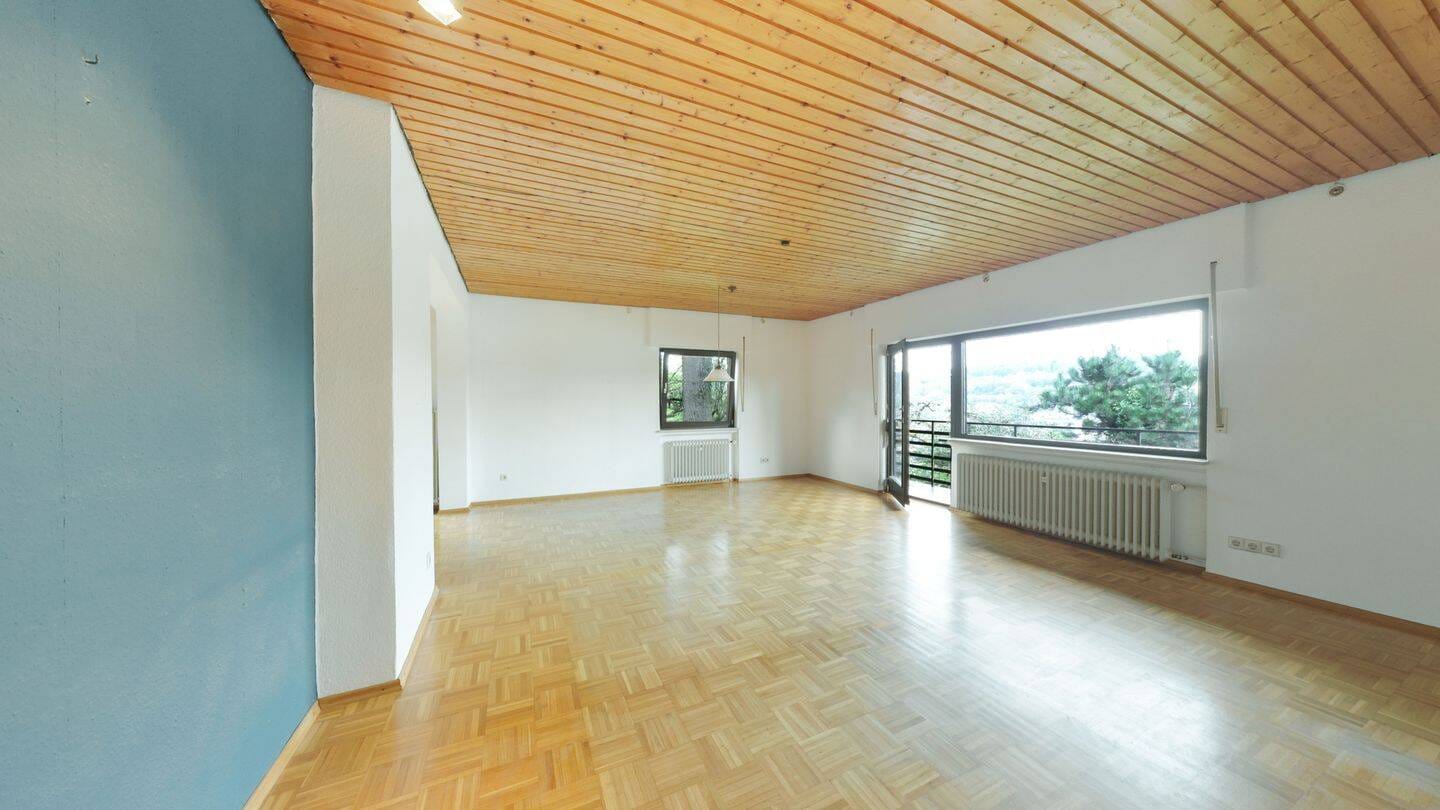 Immobilie in Bammental - Einfamilienhaus in begehrter Lage mit Garten und Panoramablick bis in den Odenwald - Bild 2