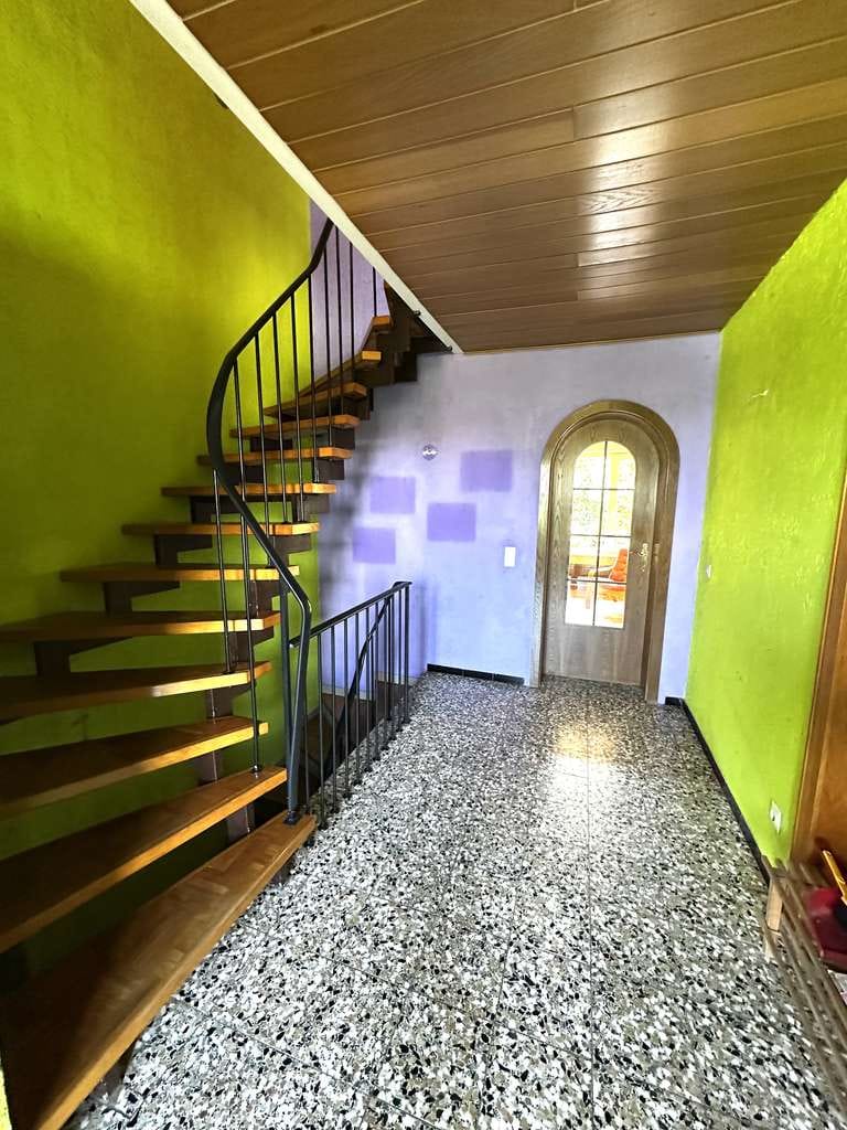 Immobilie in Wennigsen (Deister) - Familienhaus in Wennigsen - Holtensen mit grünem Garten und viel Platz ! - Bild 0