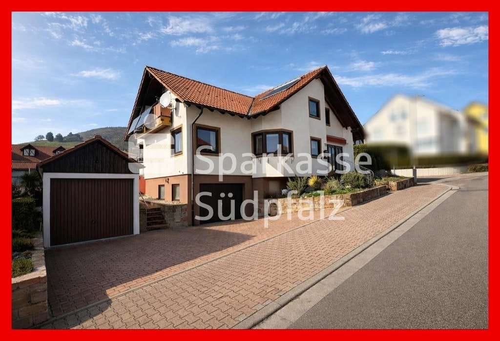 Immobilie in Maikammer - Einzigartiges Einfamilienhaus mit großzügigem Raumangebot - Bild 0