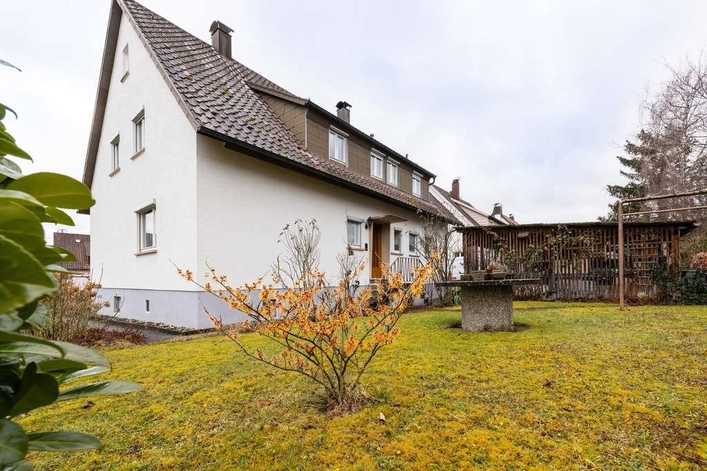 Immobilie in Rudersberg - Charmantes 2-Familienwohnhaus mit 2 Garagen in sonniger Südlage - Bild 4