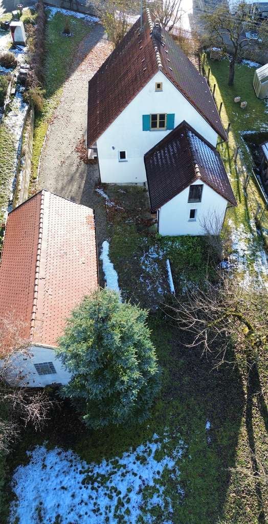Immobilie in Pürgen - Großes ca. 916 m² Grundstück m. charmantem Bestandsgebäude u. vielseitigem Entwicklungspotential - Bild 2