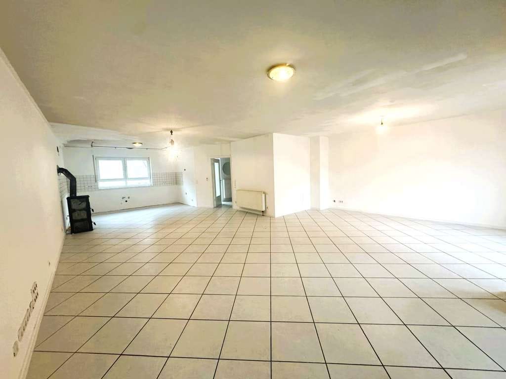 Immobilie in Kuppenheim - ***220 m² Wohnfläche -Großzügiges Familienhaus mit Photovoltaik, Garage und Homeoffice in Kuppenheim - Bild 2