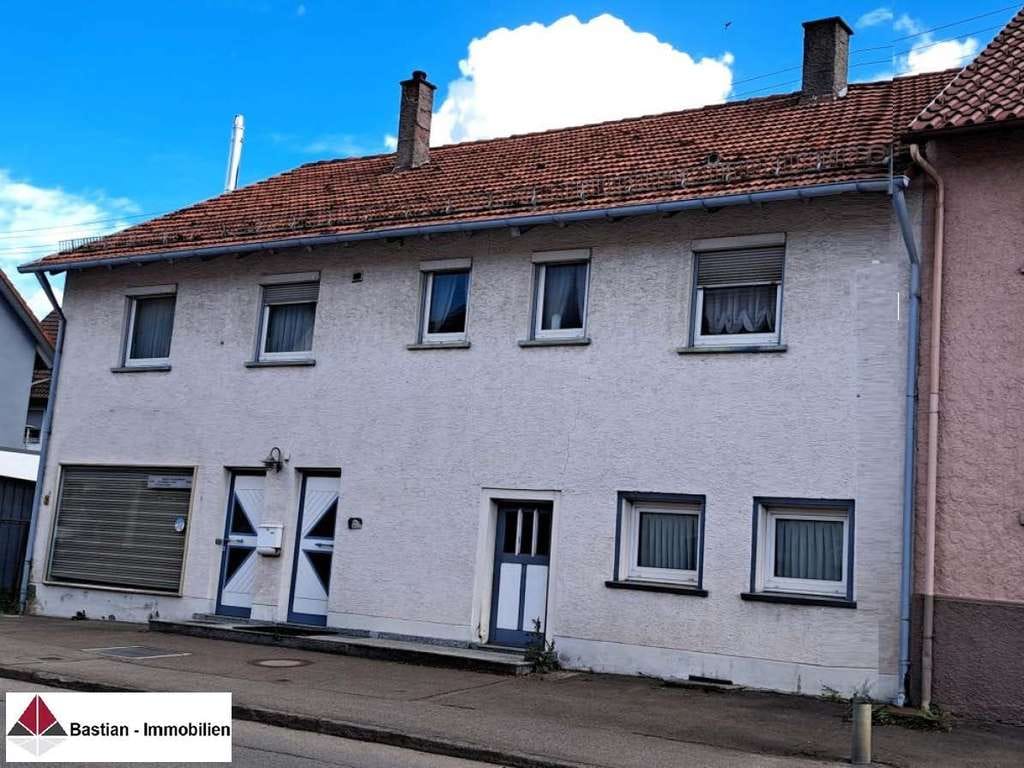 Immobilie in Gosheim - Wohnen & Arbeiten unter einem Dach – vielseitige Immobilie in 78559 Gosheim - Bild 0