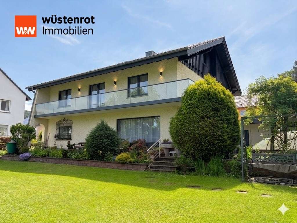Immobilie in Petersberg - Großzügiges Familiendomizil mit Wellness-Faktor und Pool-Potential in begehrter Lage von Petersberg - Bild 1