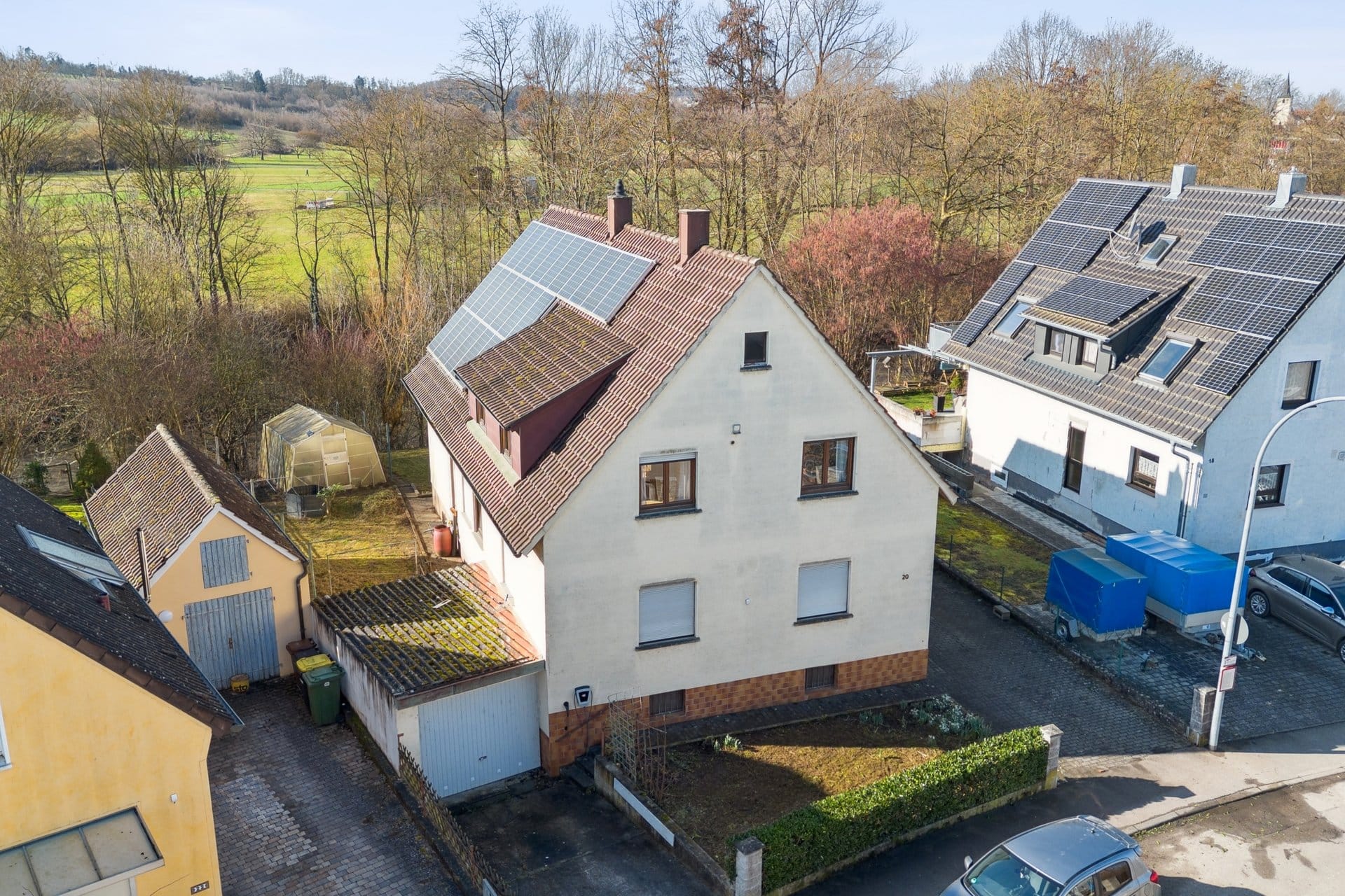 Immobilie in Steinheim an der Murr - Ruhige Lage und Blick ins Grüne: Freistehendes Haus mit PV-Anlage - Bild 0