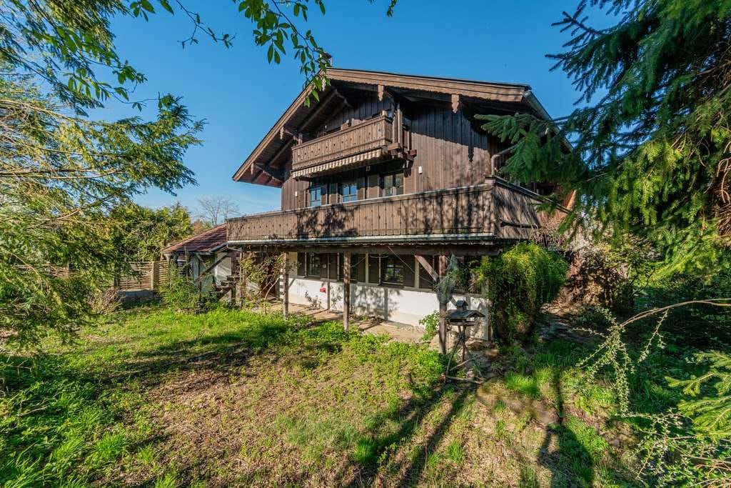 Immobilie in Prien am Chiemsee - 2 Zimmerwohnung mit Terrasse und Gartenanteil / Kauf gegen Gebot - Bild 0