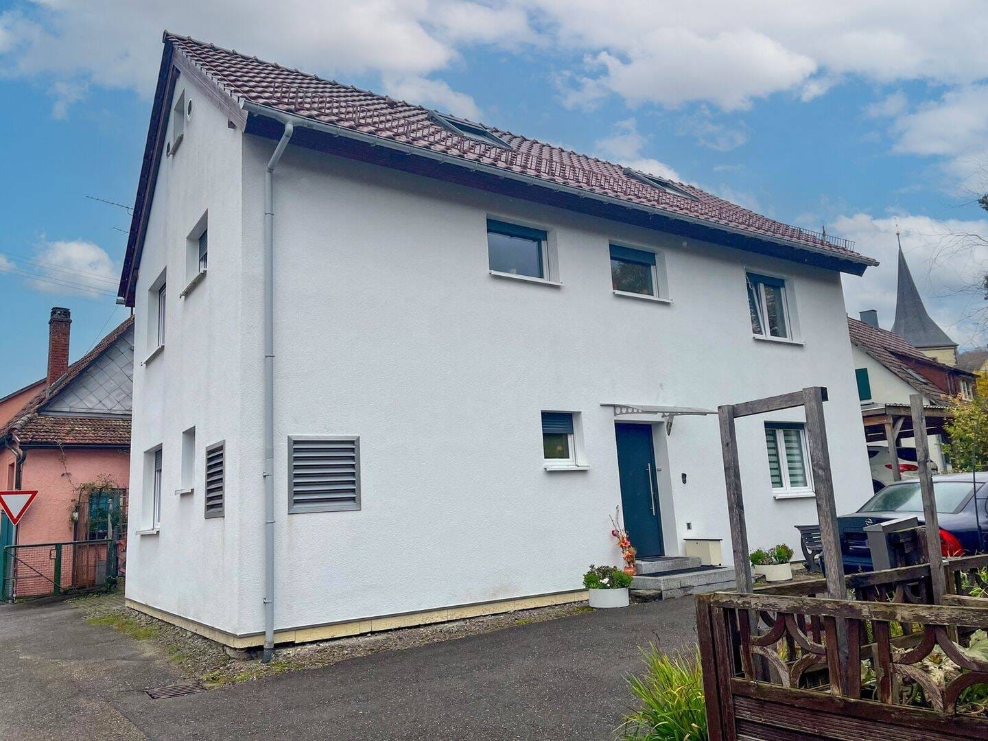 Immobilie in Geroldsgrün - Familientraum mit Zukunft - modernes Haus mit ausbaufähigem DG - Bild 0