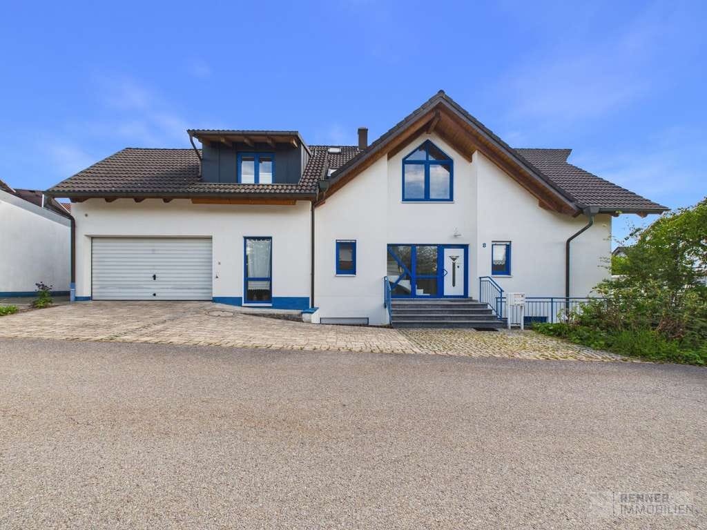 Immobilie in Pommelsbrunn - Großzügiges Mehrparteienhaus mit Haupthaus und 2 Einliegerwohnungen in idyllischer Lage von Pommelsb - Bild 0