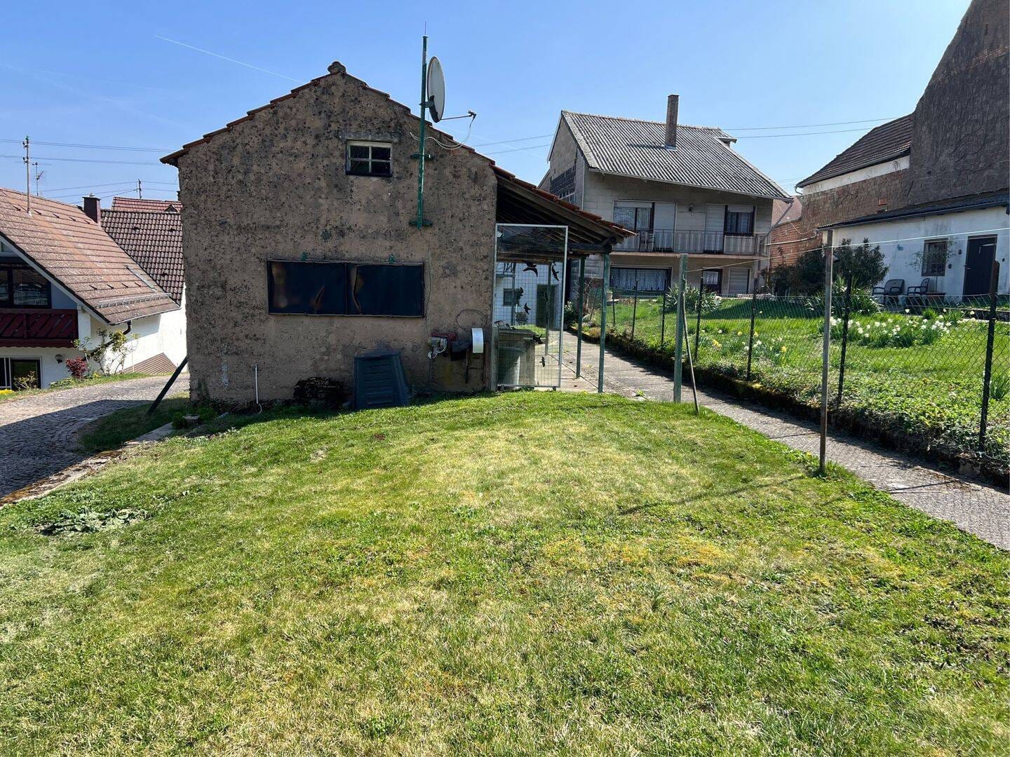 Immobilie in Maßweiler - Schnuckliches Einfamilienhaus mit großem Grundstück in Maßweiler - Bild 2