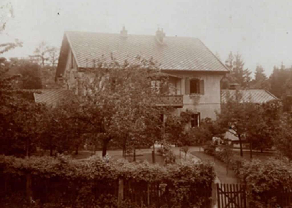 Immobilie in Staudach-Egerndach - Fabrikantenvilla von 1870 mit hoher Denkmalschutzabschreibung - Bild 0