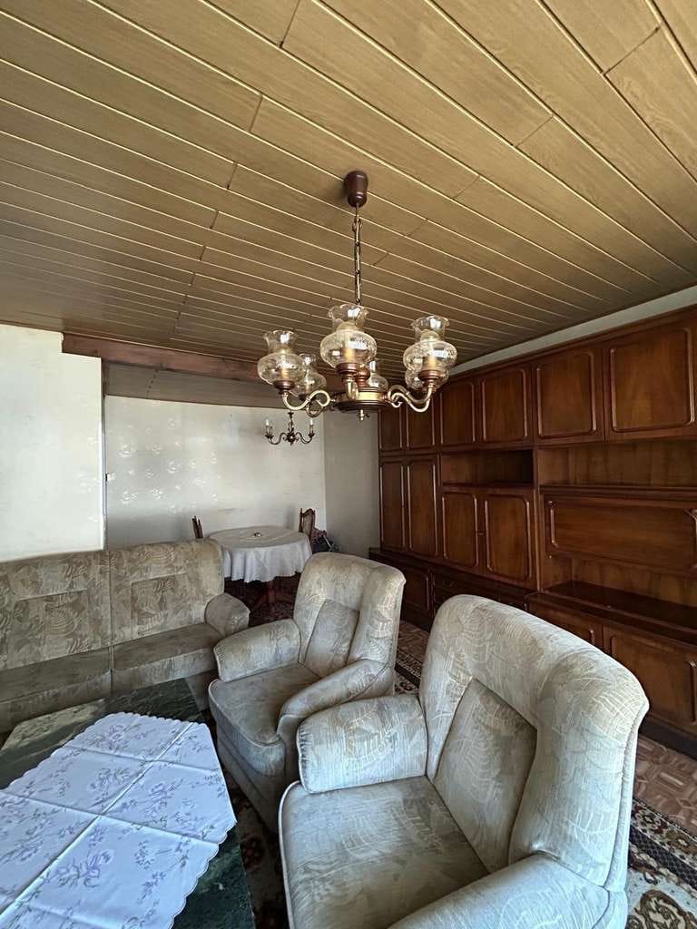 Immobilie in Merchweiler - Renovierungsbedürftiges einseitig angebautes 1 FH mit Ausbaupotenzial in 66589 Merchweiler - Bild 1