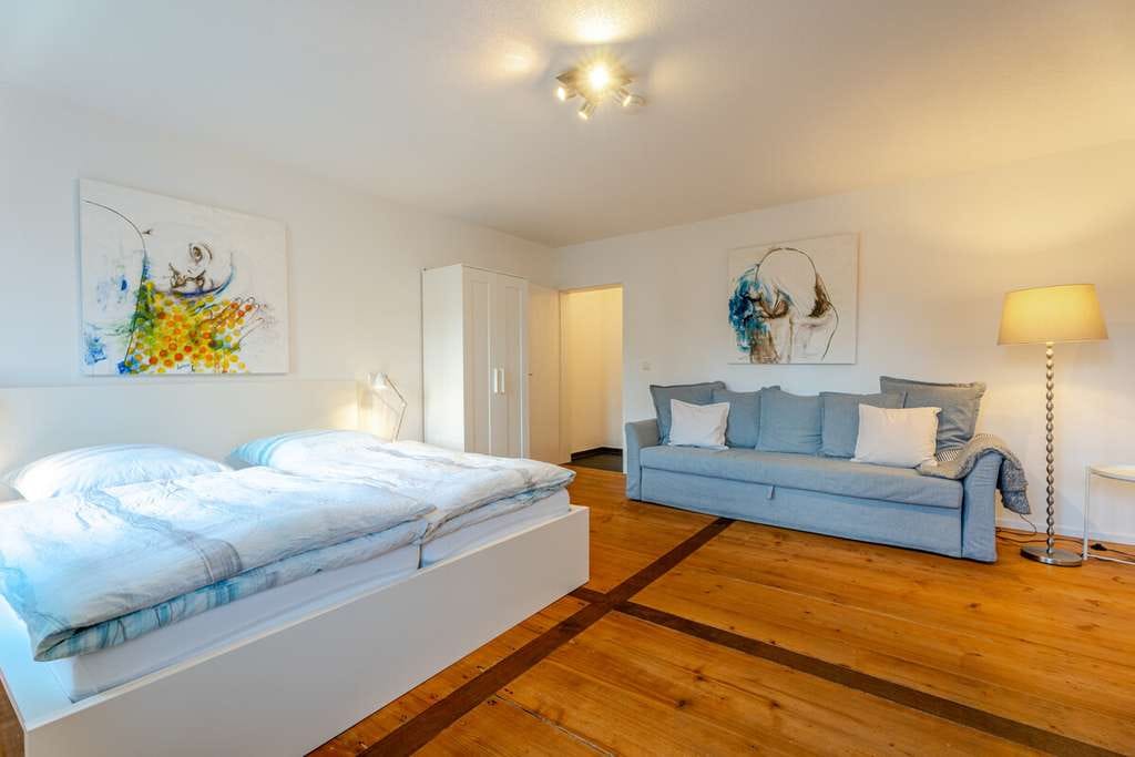 Immobilie in Öhningen - Ein Haus - drei Wohnungen - Vielfältige Nutzungsmöglichkeiten in Seenähe - Bild 3