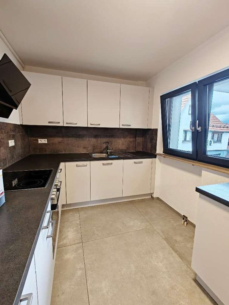 Immobilie in Urbach - Großzügig wohnen, sicher investieren: 4-Zimmer-Juwel mit Balkon - Bild 1