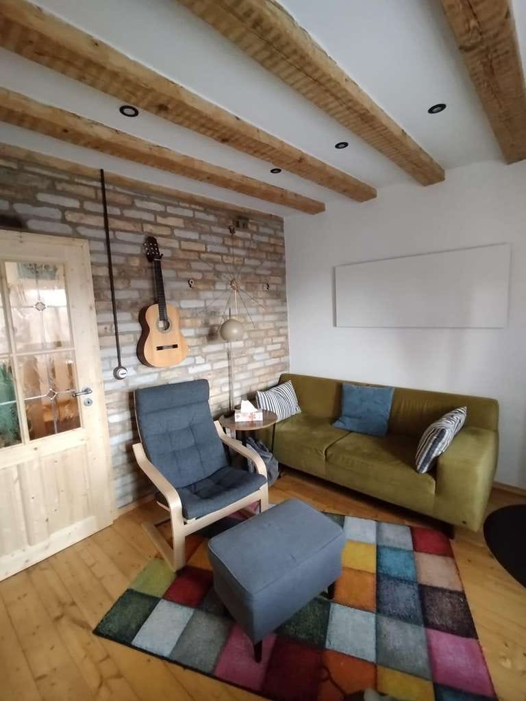 Immobilie in Rüssingen - Kernsaniertes Einfamilienhaus im Landhausstiel mit Liebe zum Detail - Bild 1