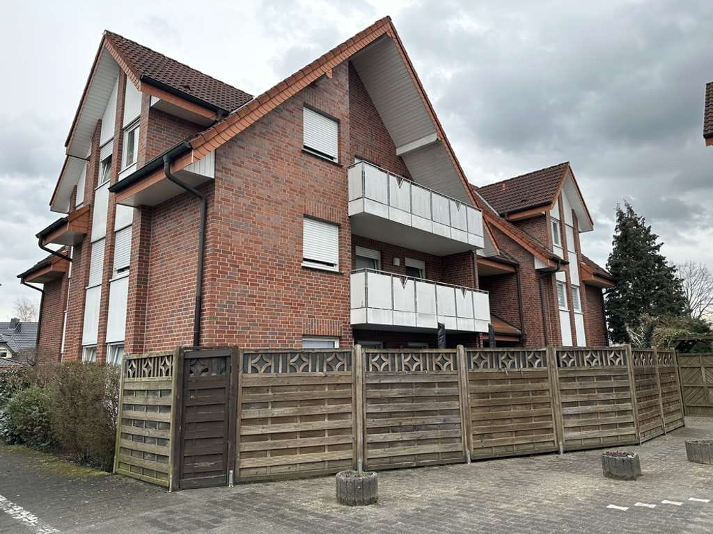 Immobilie in Harsewinkel - Individuelle Single-Wohnung mit kleinem "Garten" + Tiefgaragenstellplatz/Ideal für den Lebensabend - Bild 0